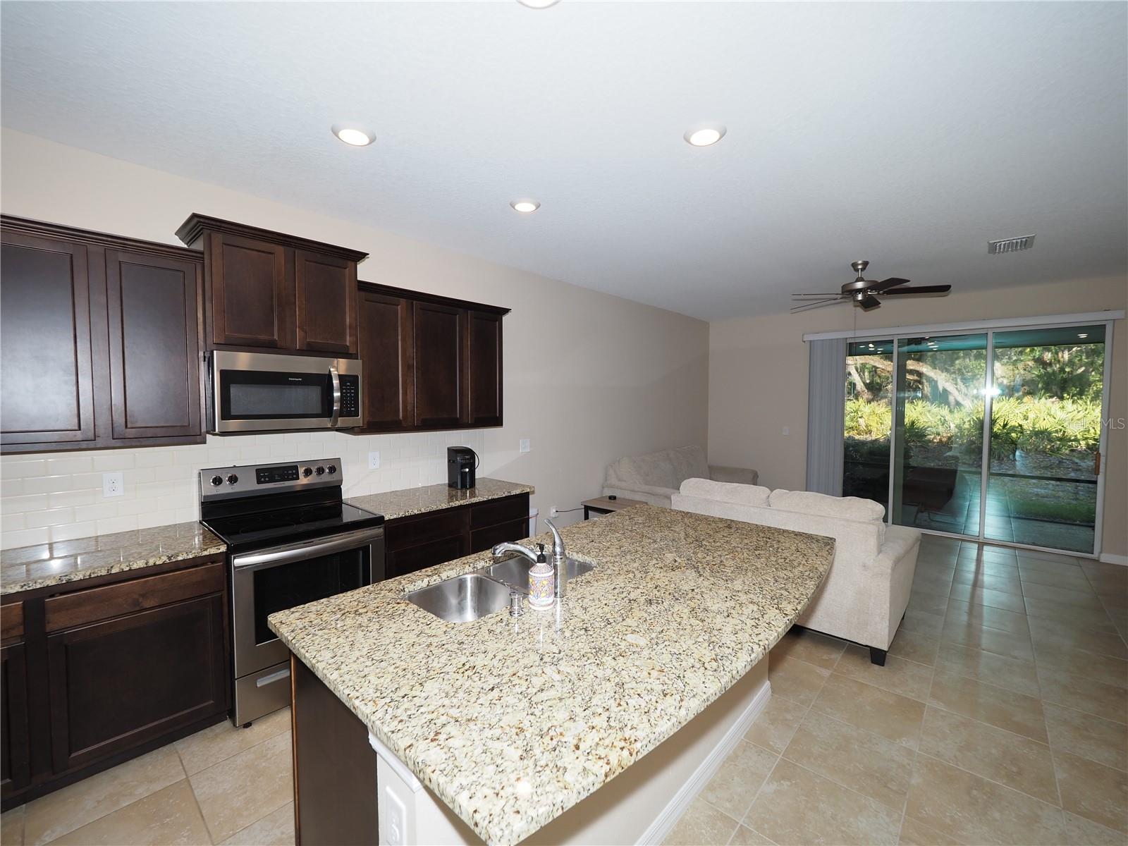 LANDING PH 1 - Residential Lease