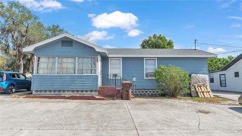 Photo of 26 W Polk Avenue, Lake Wales, FL 33853 (MLS # L4944606)