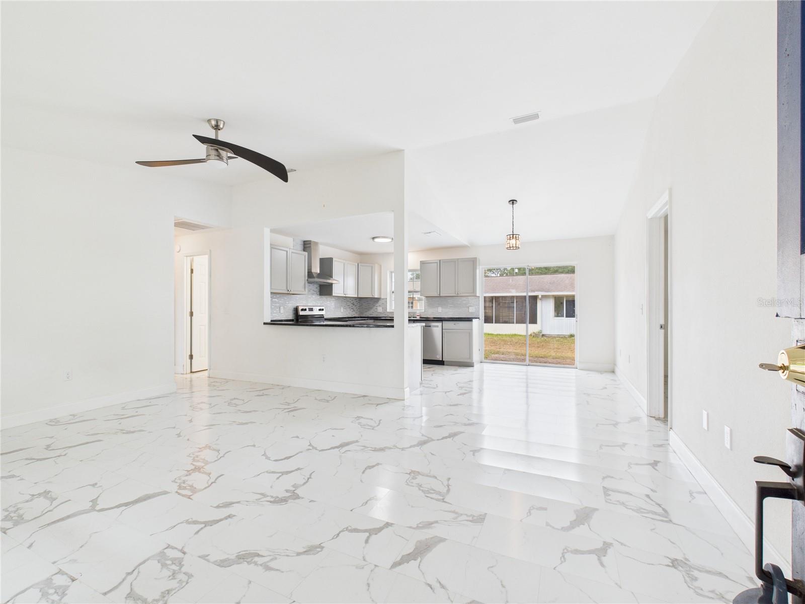 SILVER SPGS SHORES - Residential