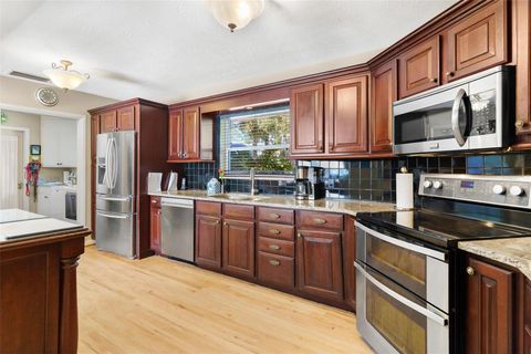 Tiny photo for 475 Guerrant Street, Umatilla, FL 32784 (MLS # G5105634)