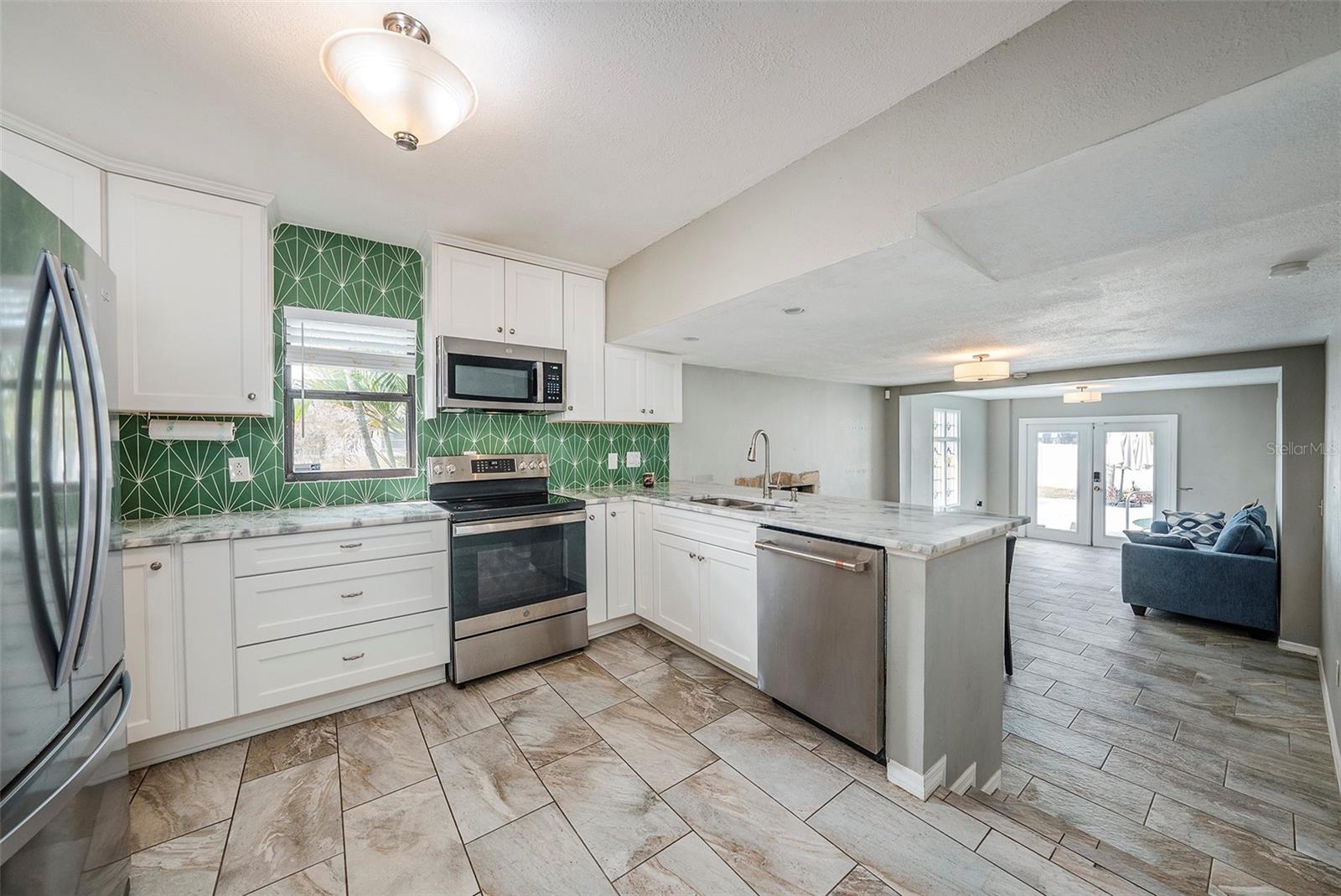 RIVERBEND MANOR - Residential