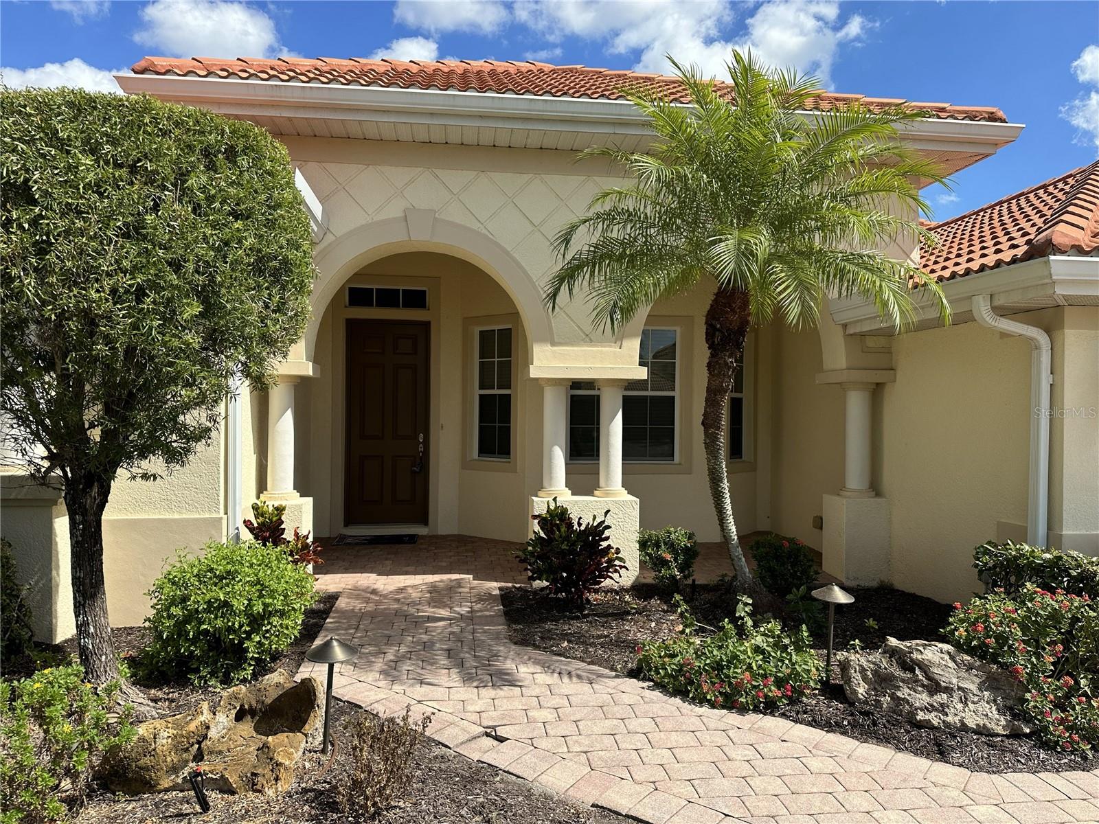 VENETIAN GOLF & RIV CLUB PH 03H - Residential Lease