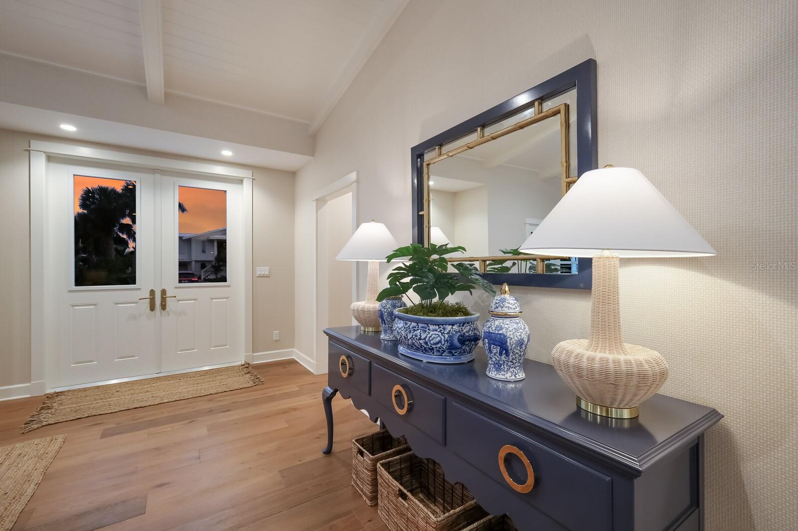 HARBOR DRIVE WATERWAYS - Residential