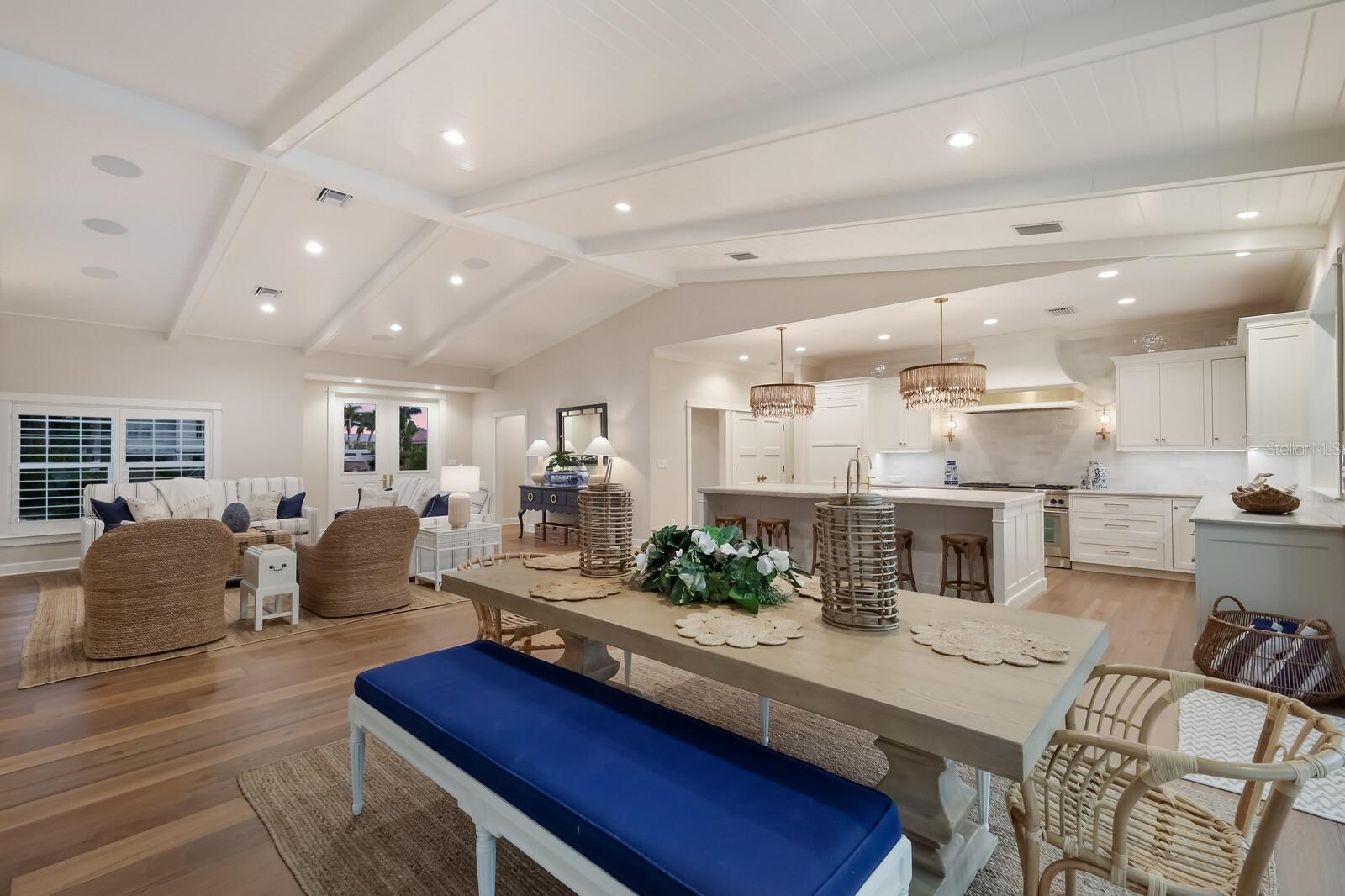 HARBOR DRIVE WATERWAYS - Residential