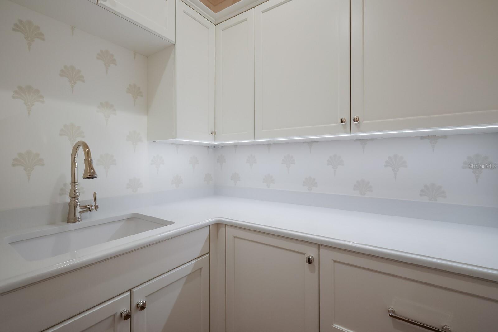 HARBOR DRIVE WATERWAYS - Residential