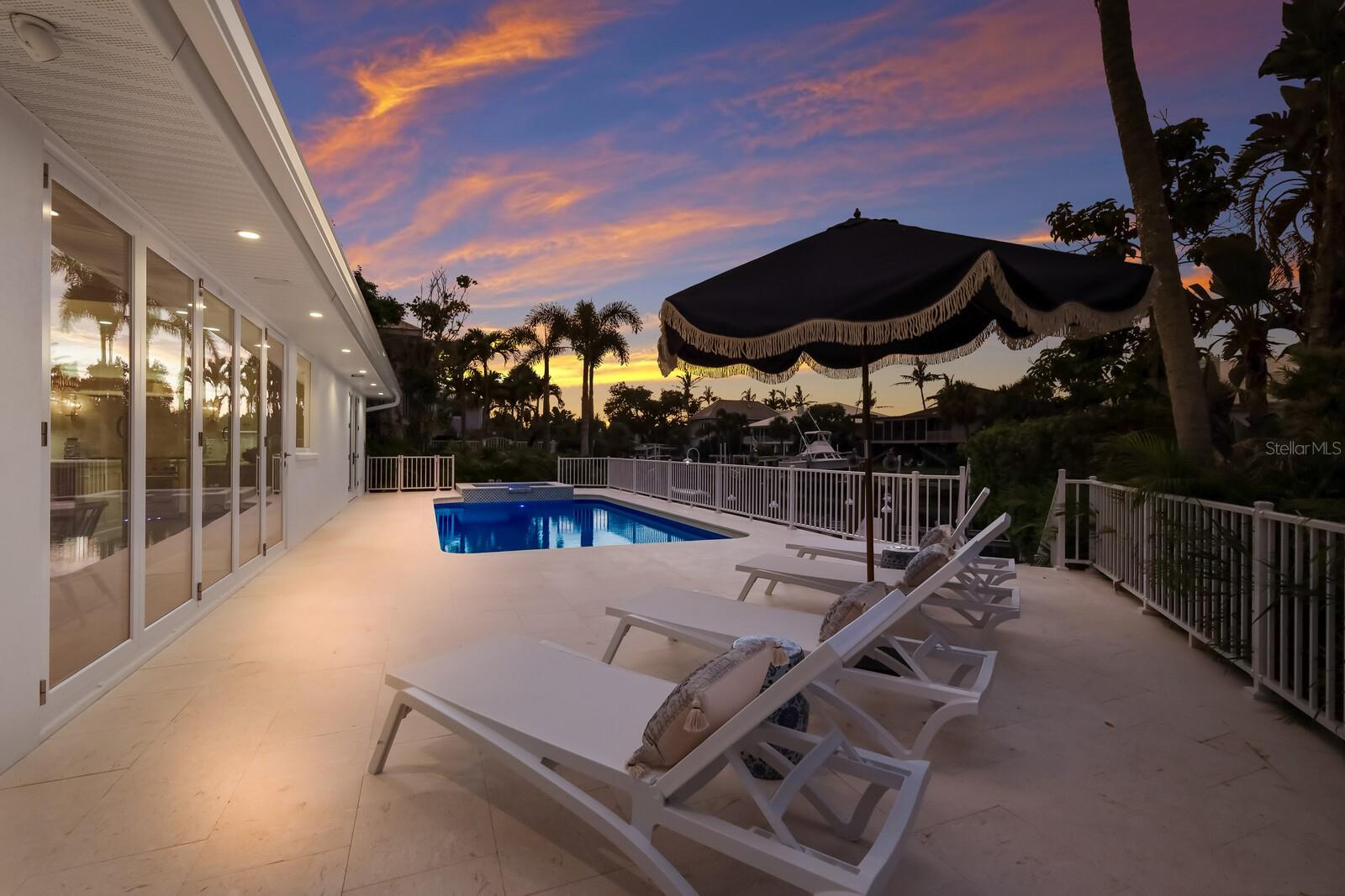 HARBOR DRIVE WATERWAYS - Residential