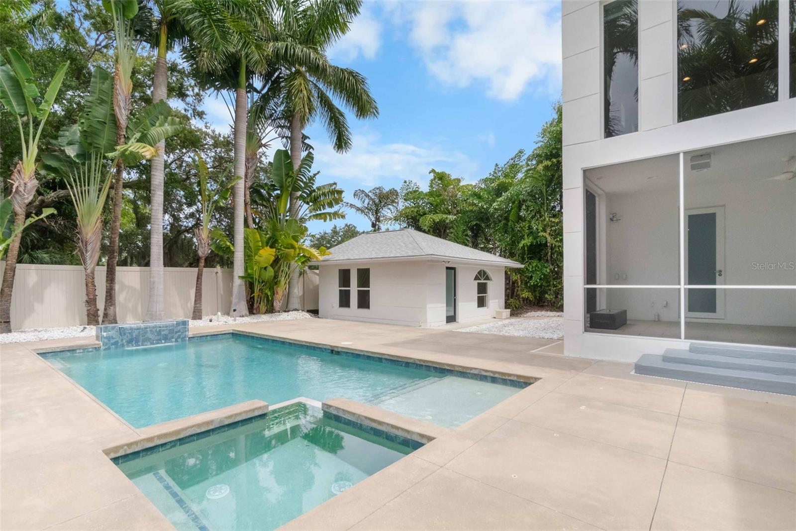 HUDSON BAYOU - Residential