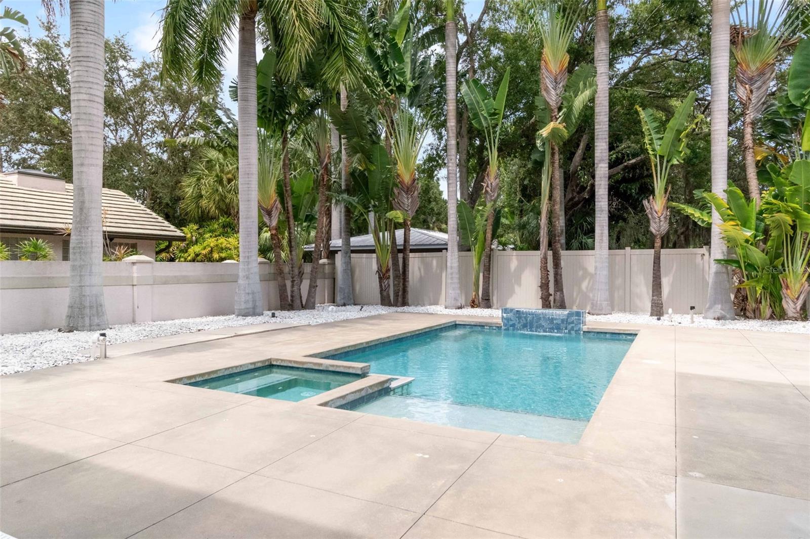 HUDSON BAYOU - Residential