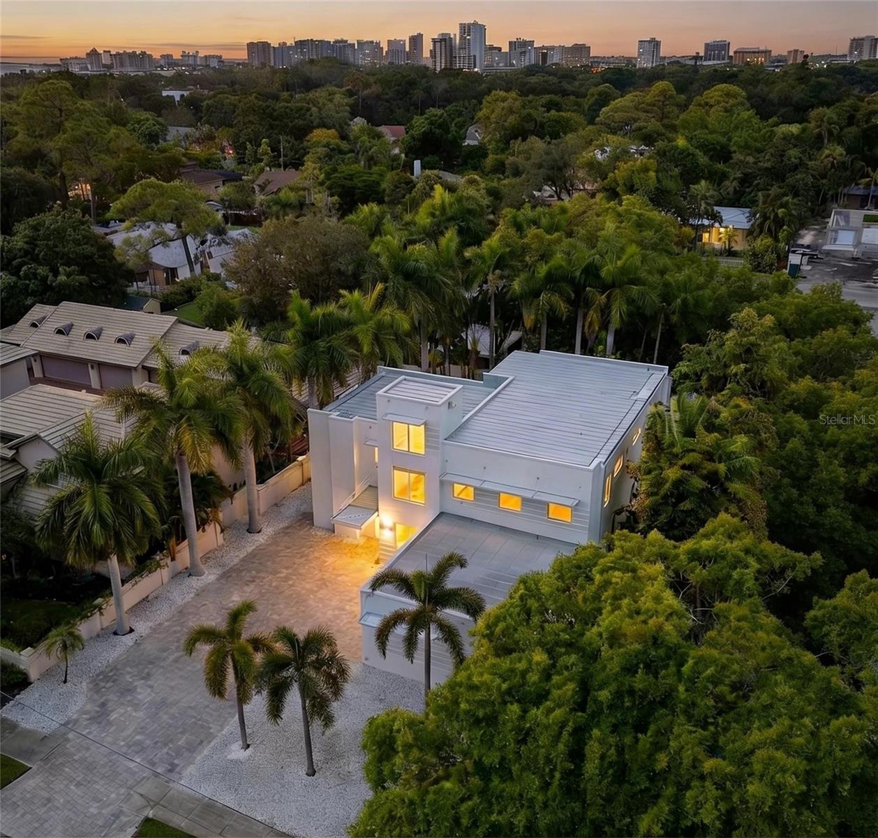 HUDSON BAYOU - Residential