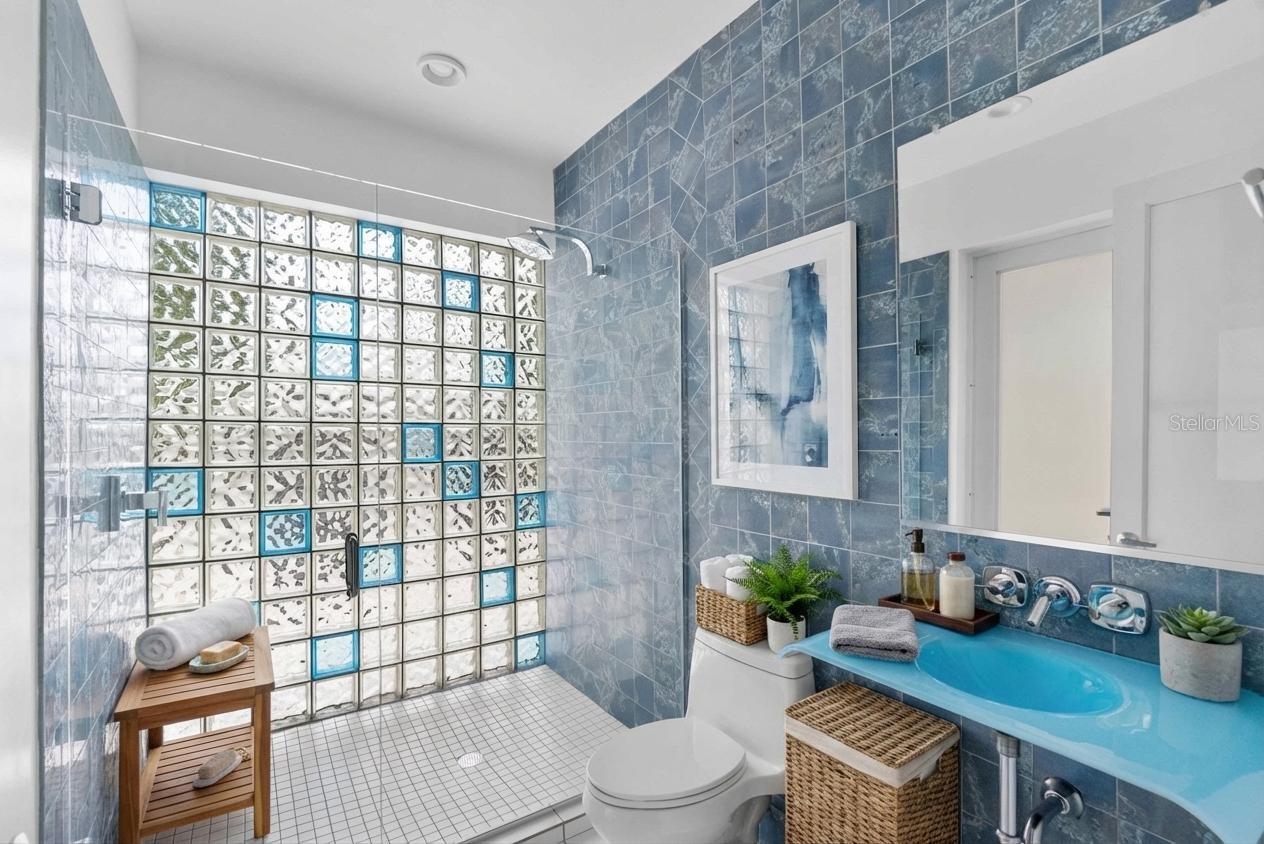 HUDSON BAYOU - Residential