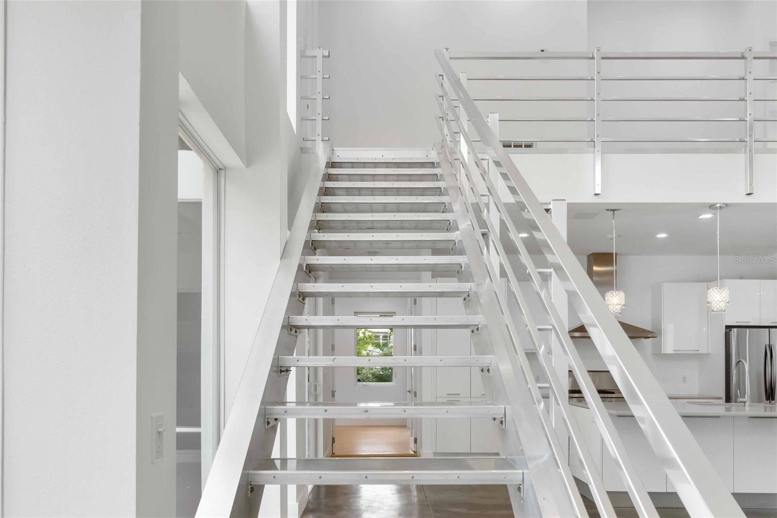 HUDSON BAYOU - Residential