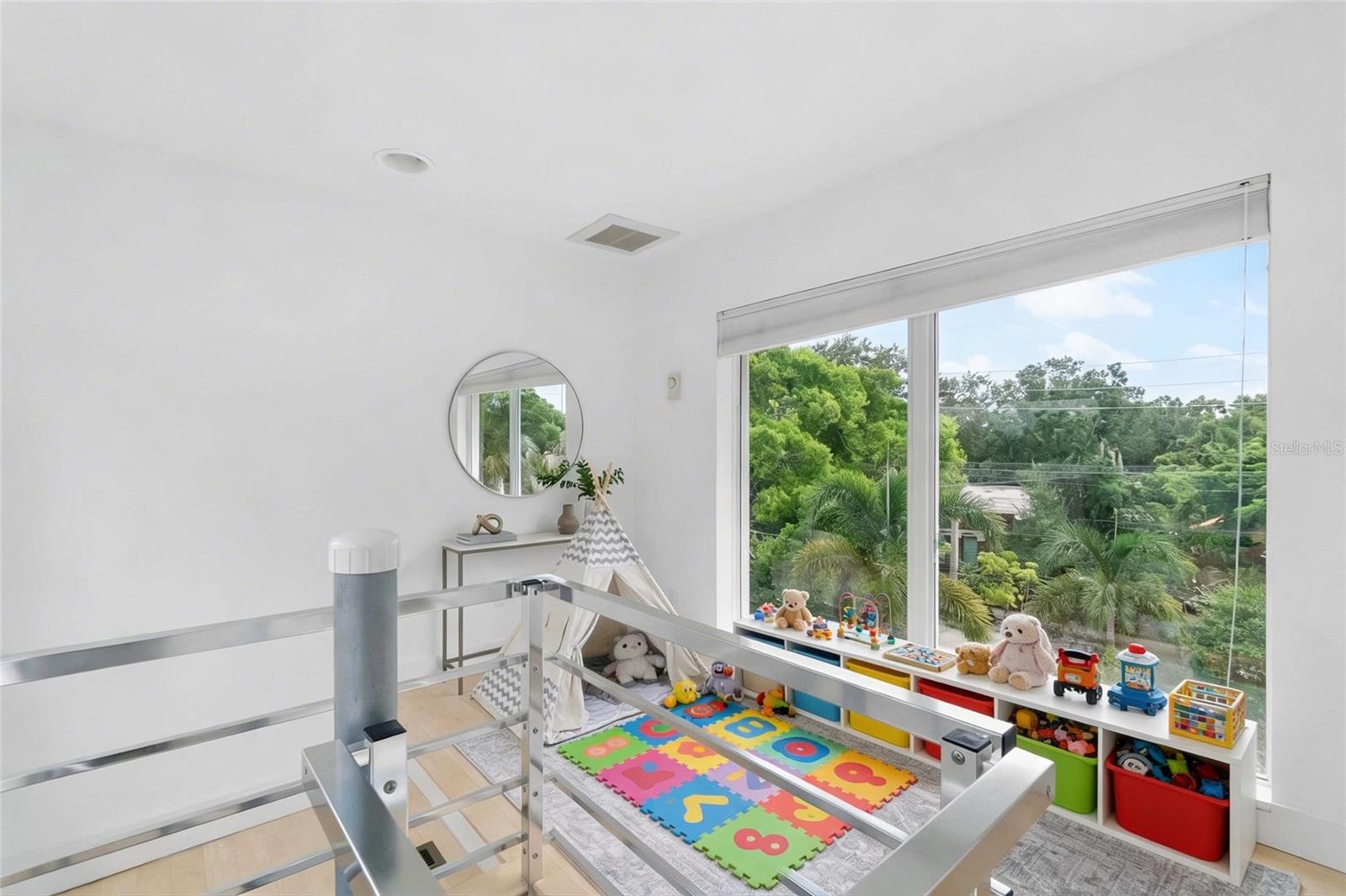 HUDSON BAYOU - Residential