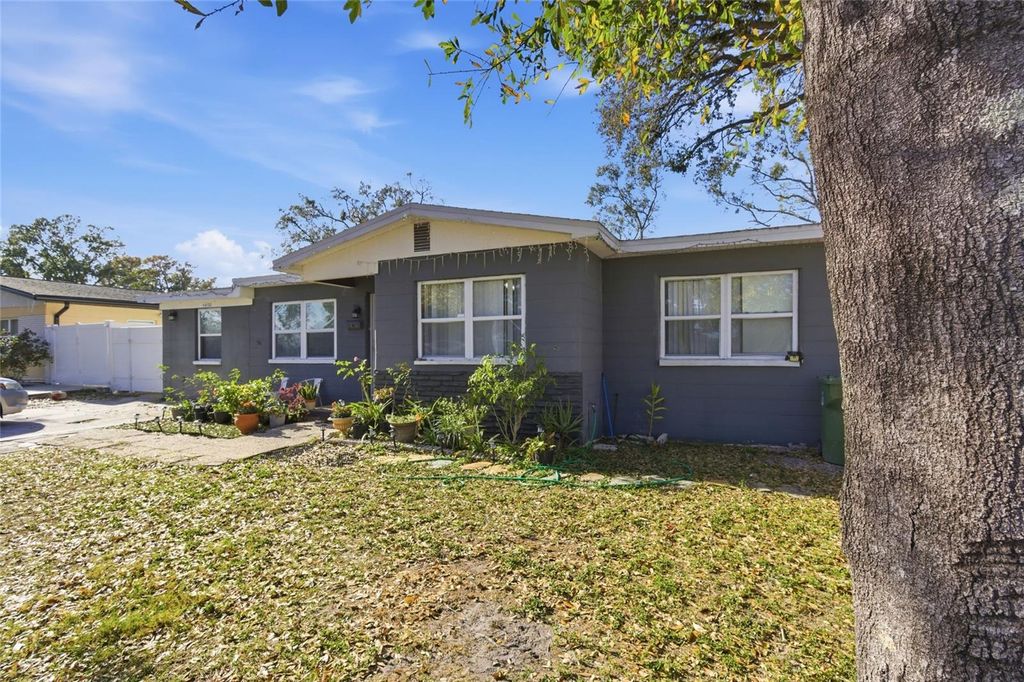 Photo of 4608 Harvey Avenue, Tampa, FL 33603 (MLS # TB8470845)