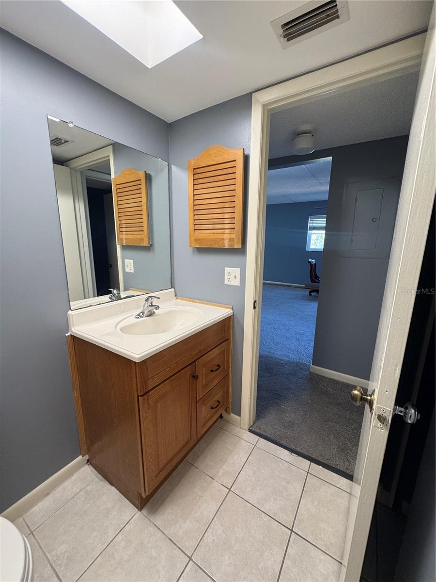 OAKHURST GARDEN APTS CONDO - Residential