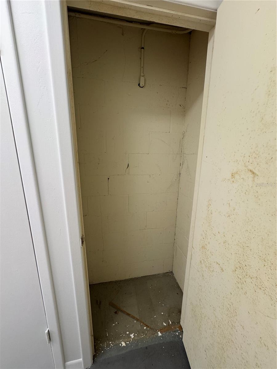 OAKHURST GARDEN APTS CONDO - Residential