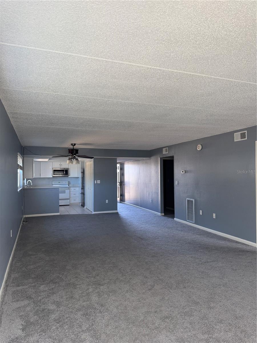 OAKHURST GARDEN APTS CONDO - Residential