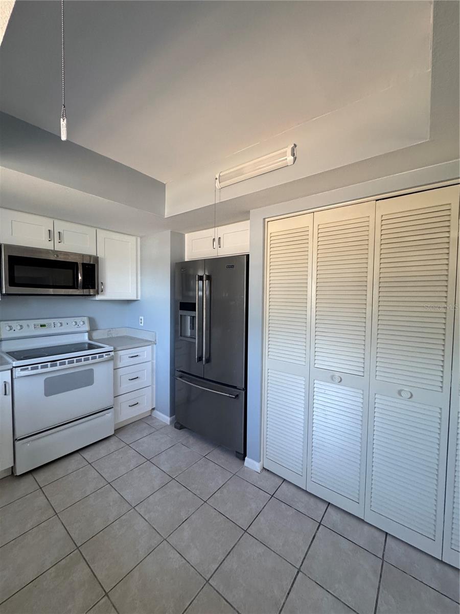 OAKHURST GARDEN APTS CONDO - Residential