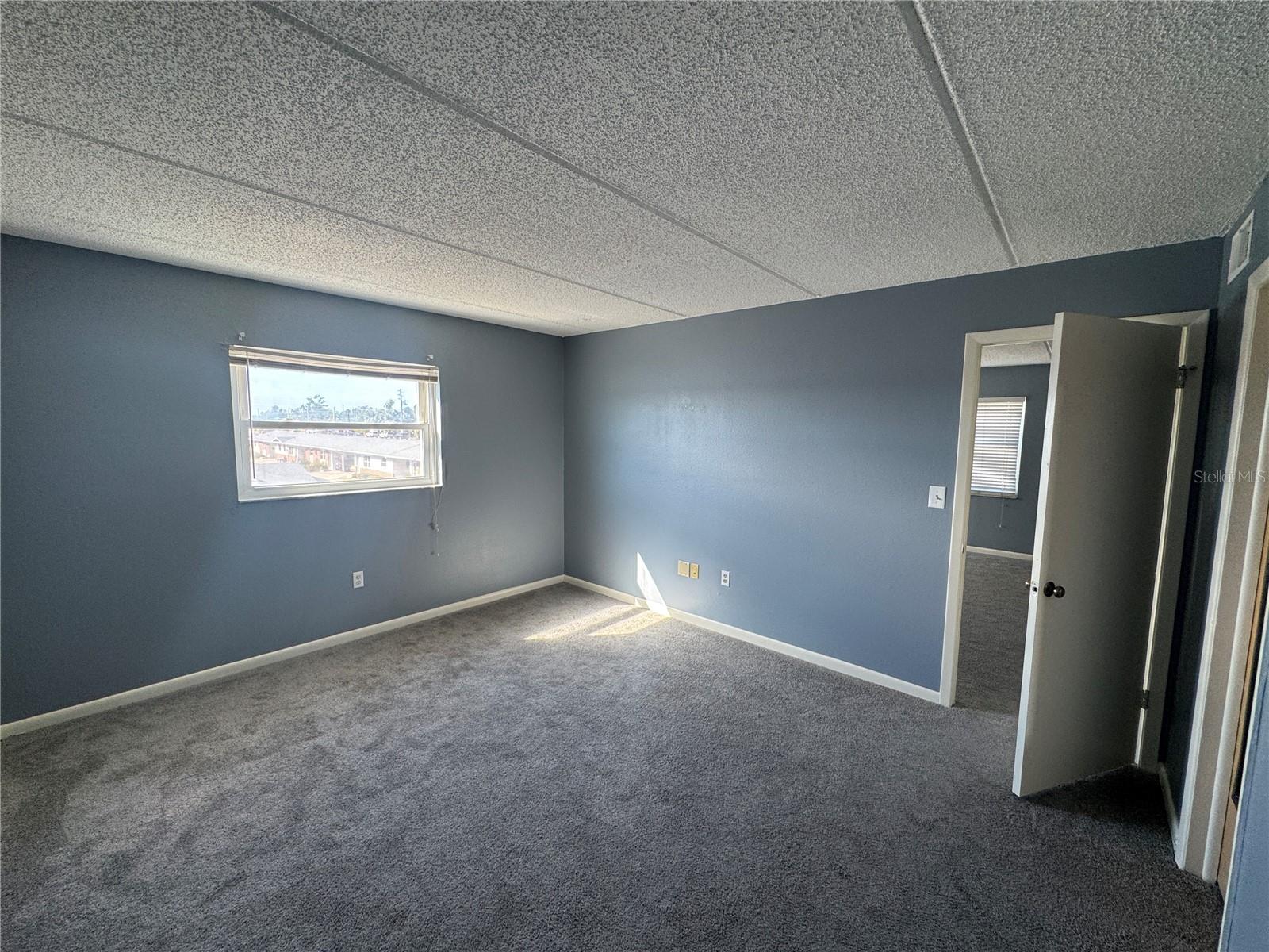 OAKHURST GARDEN APTS CONDO - Residential