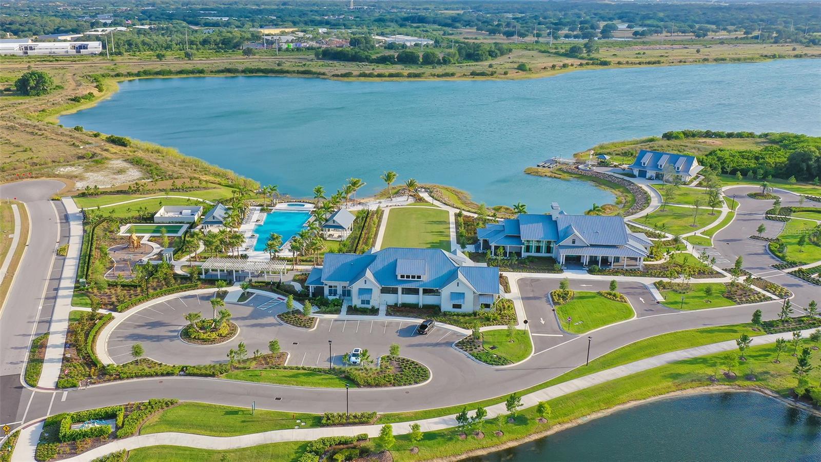 LAKEHOUSE COVE/WATERSIDE PH 1 - Residential