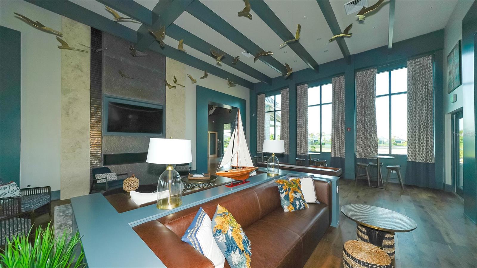 LAKEHOUSE COVE/WATERSIDE PH 1 - Residential