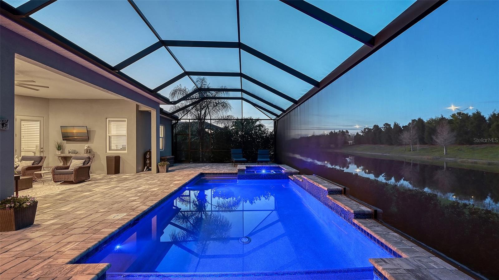 LAKEHOUSE COVE/WATERSIDE PH 1 - Residential