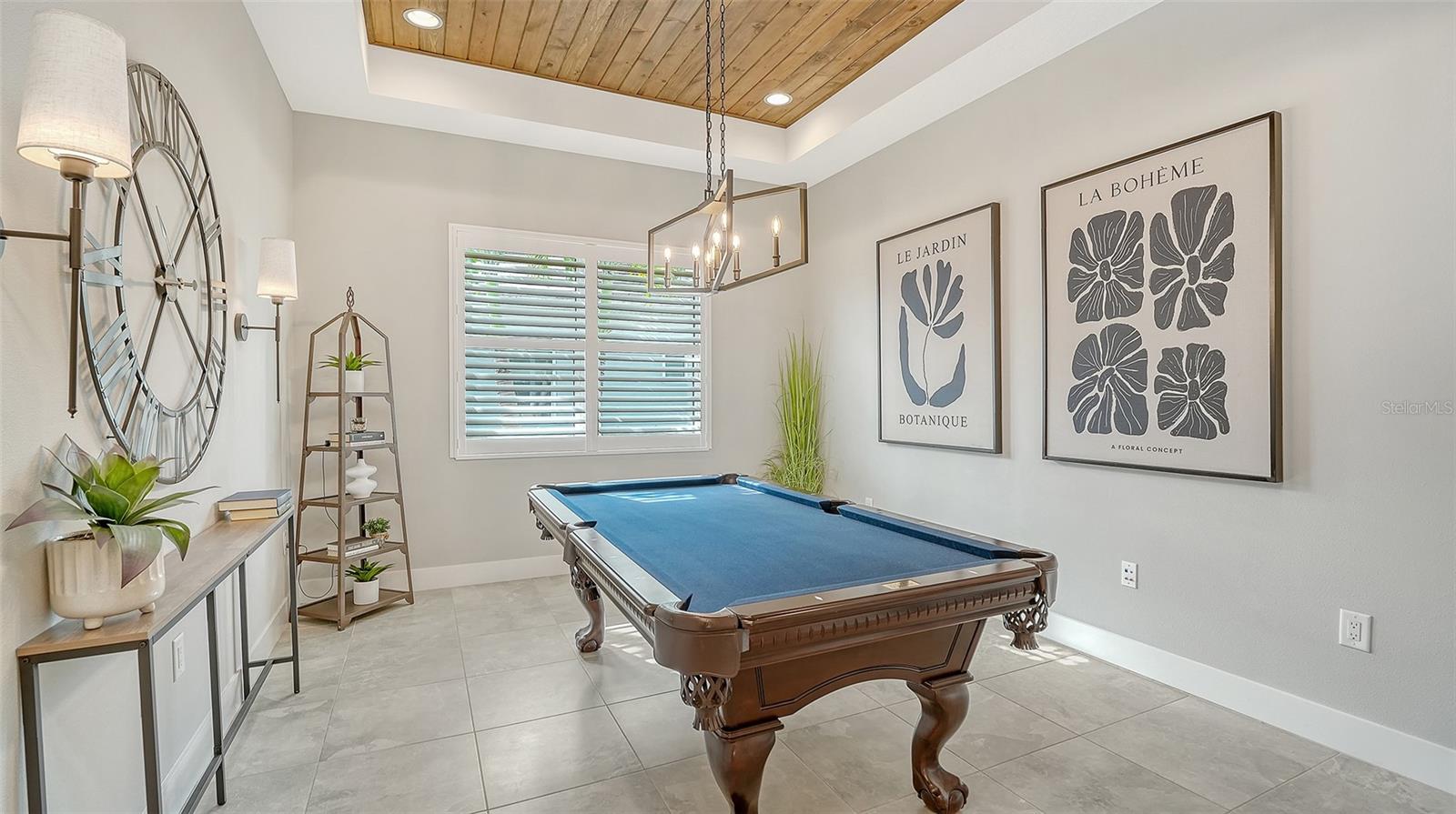 LAKEHOUSE COVE/WATERSIDE PH 1 - Residential