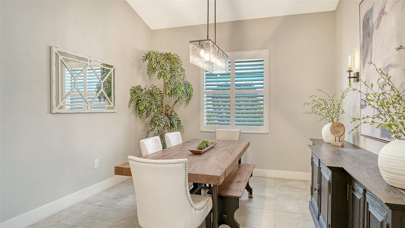 LAKEHOUSE COVE/WATERSIDE PH 1 - Residential