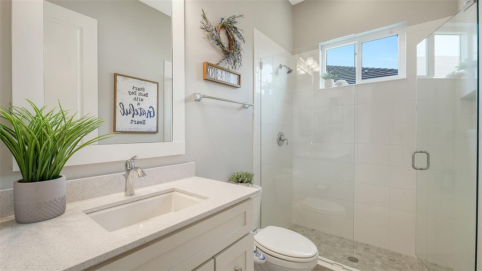 LAKEHOUSE COVE/WATERSIDE PH 1 - Residential