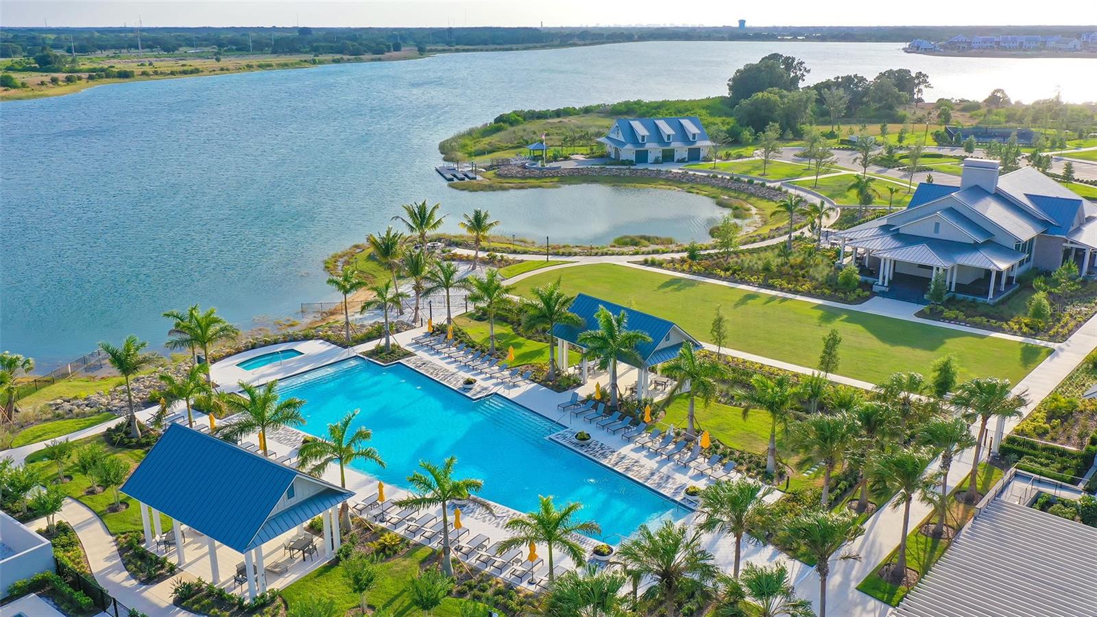 LAKEHOUSE COVE/WATERSIDE PH 1 - Residential