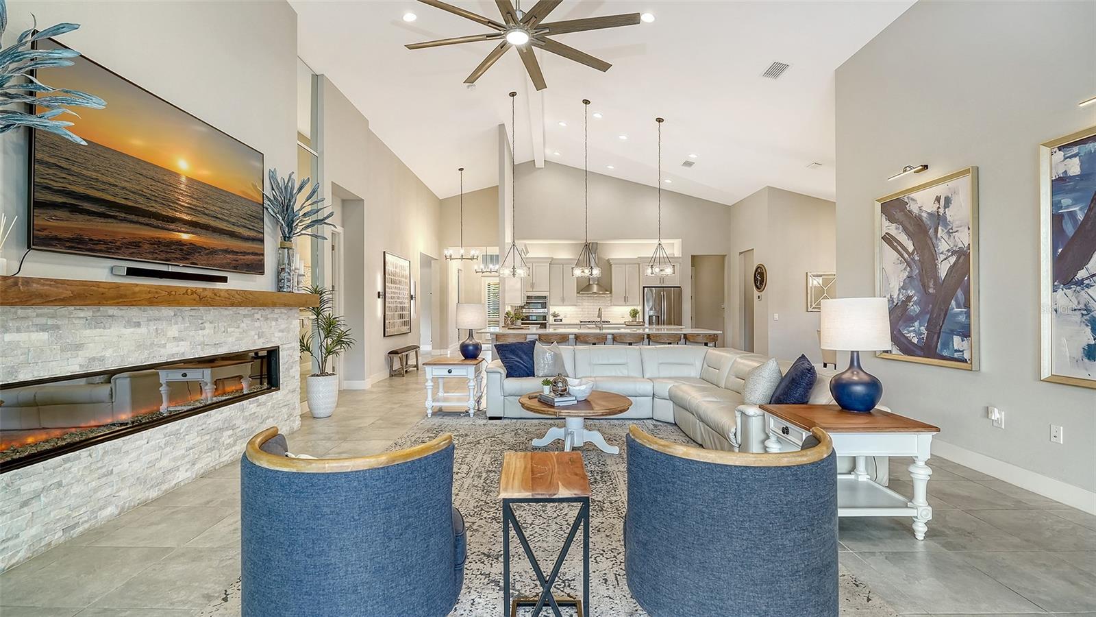 LAKEHOUSE COVE/WATERSIDE PH 1 - Residential