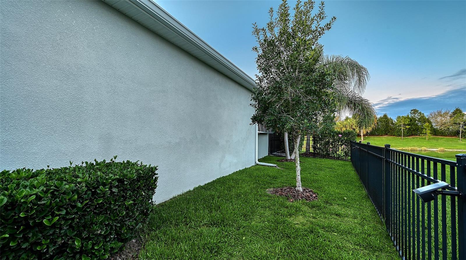 LAKEHOUSE COVE/WATERSIDE PH 1 - Residential