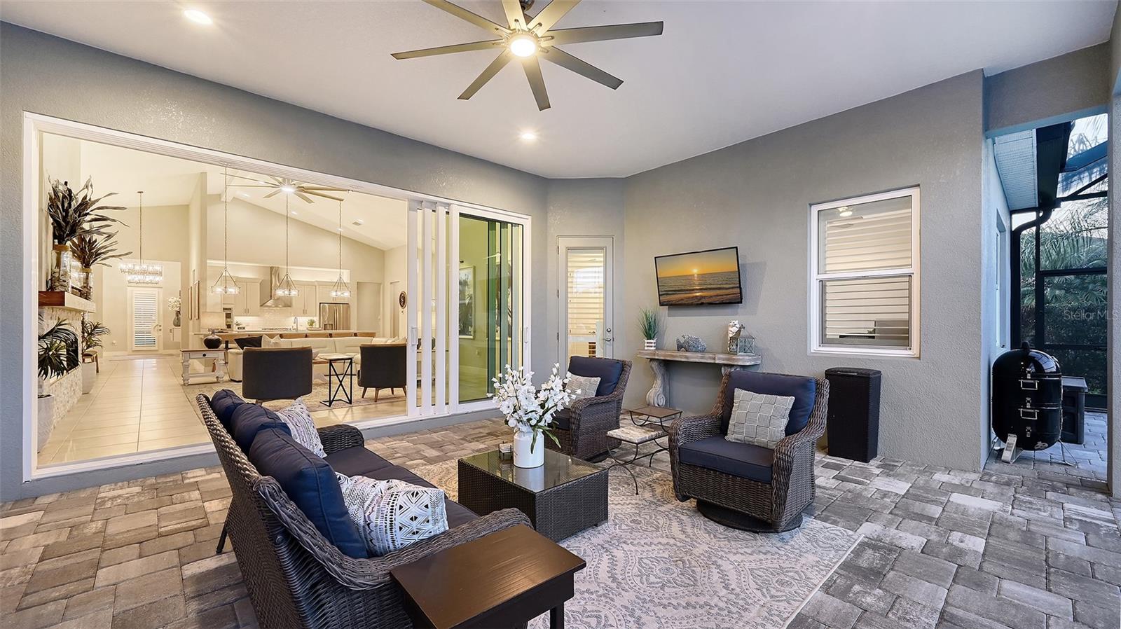 LAKEHOUSE COVE/WATERSIDE PH 1 - Residential