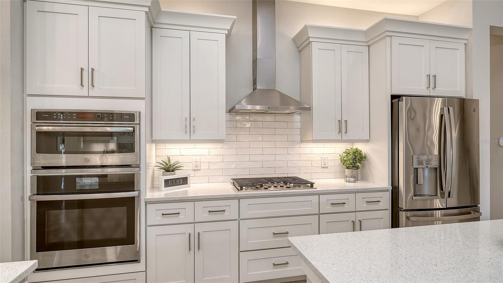 LAKEHOUSE COVE/WATERSIDE PH 1 - Residential