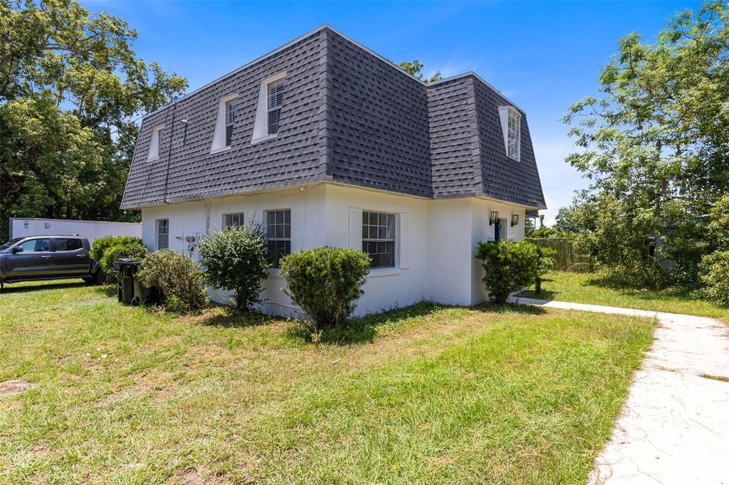 Photo of 1228 E Muriel Street, Orlando, FL 32806 (MLS # O6412351)