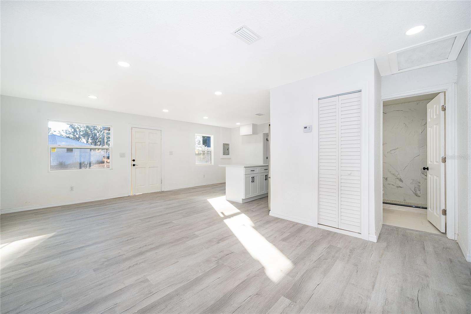 1390 MAGNOLIA STREET