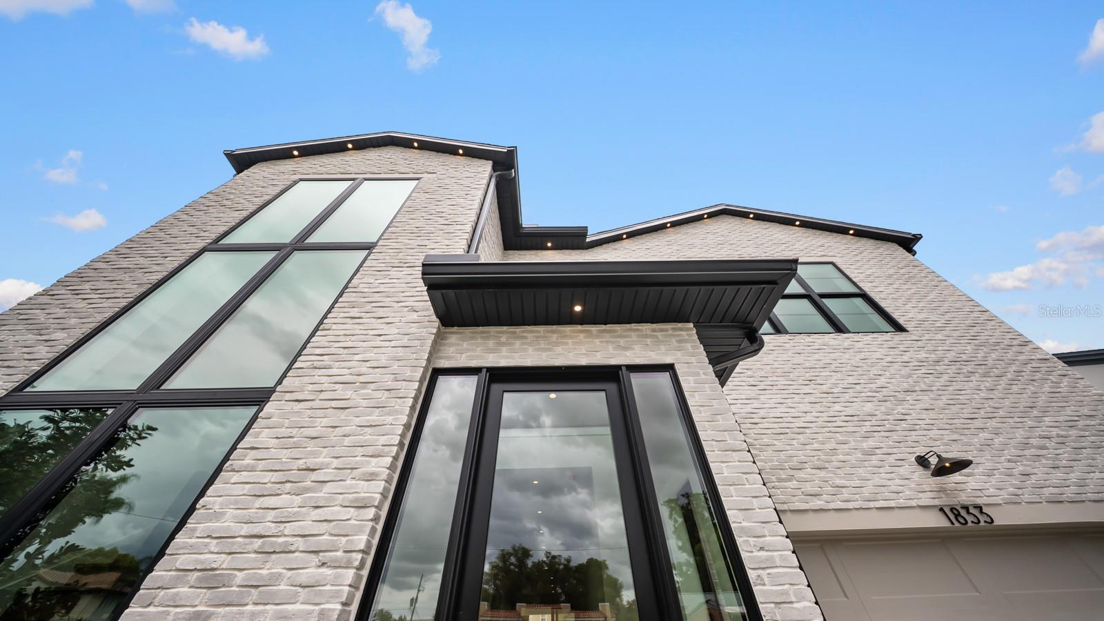 1833 BAYLARIAN BOULEVARD