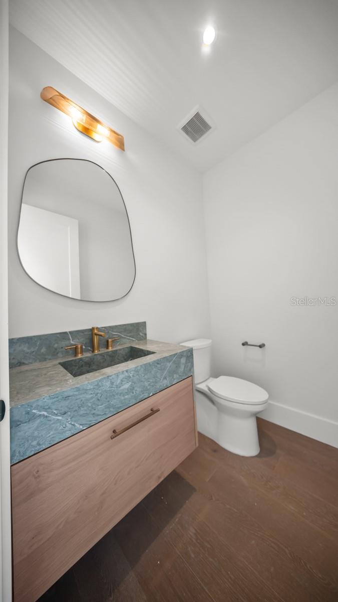 1833 BAYLARIAN BOULEVARD