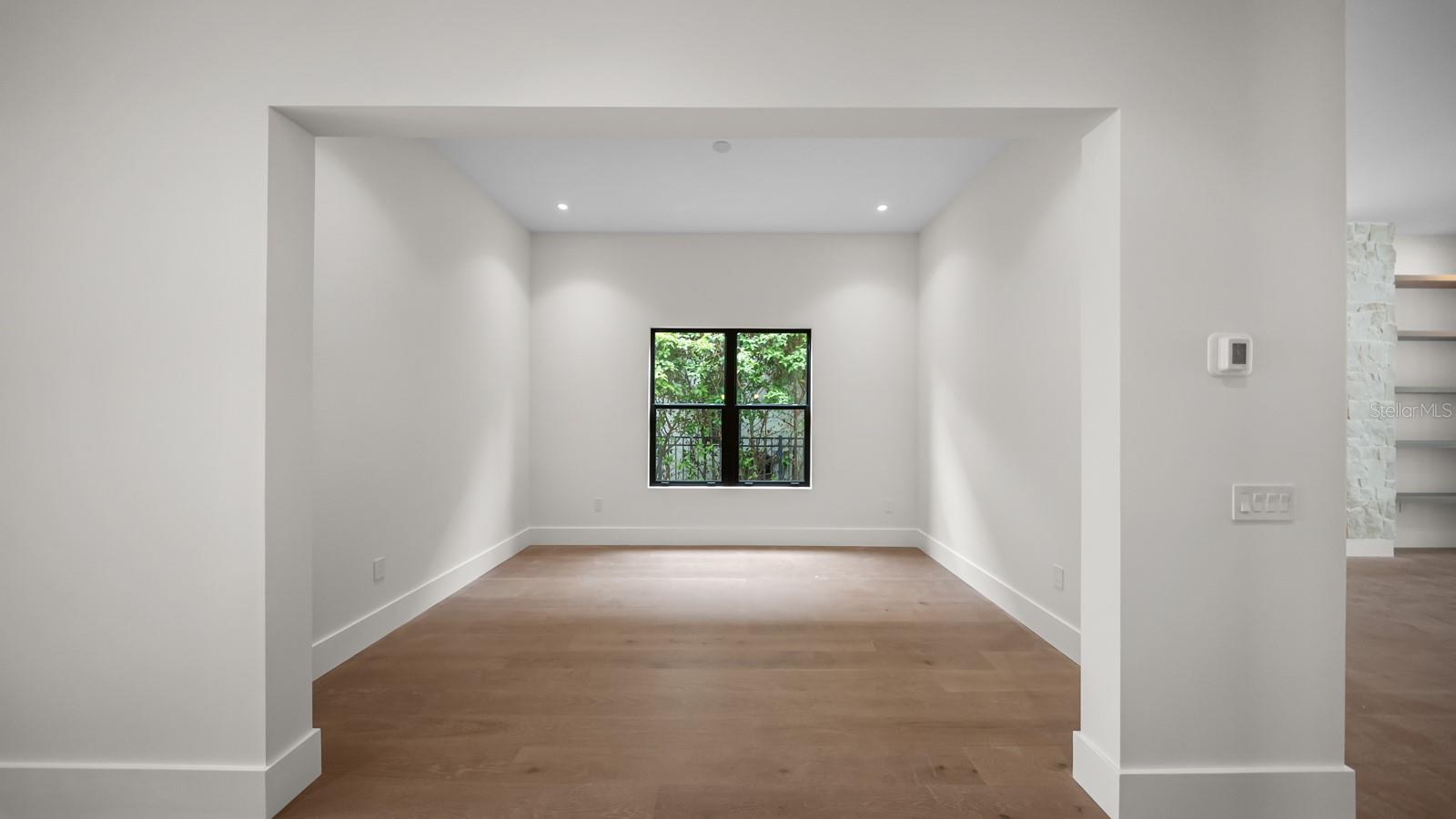 1833 BAYLARIAN BOULEVARD