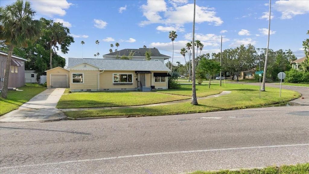 Photo of 3415 Overlook Drive NE, St Petersburg, FL 33703 (MLS # TB8396622)