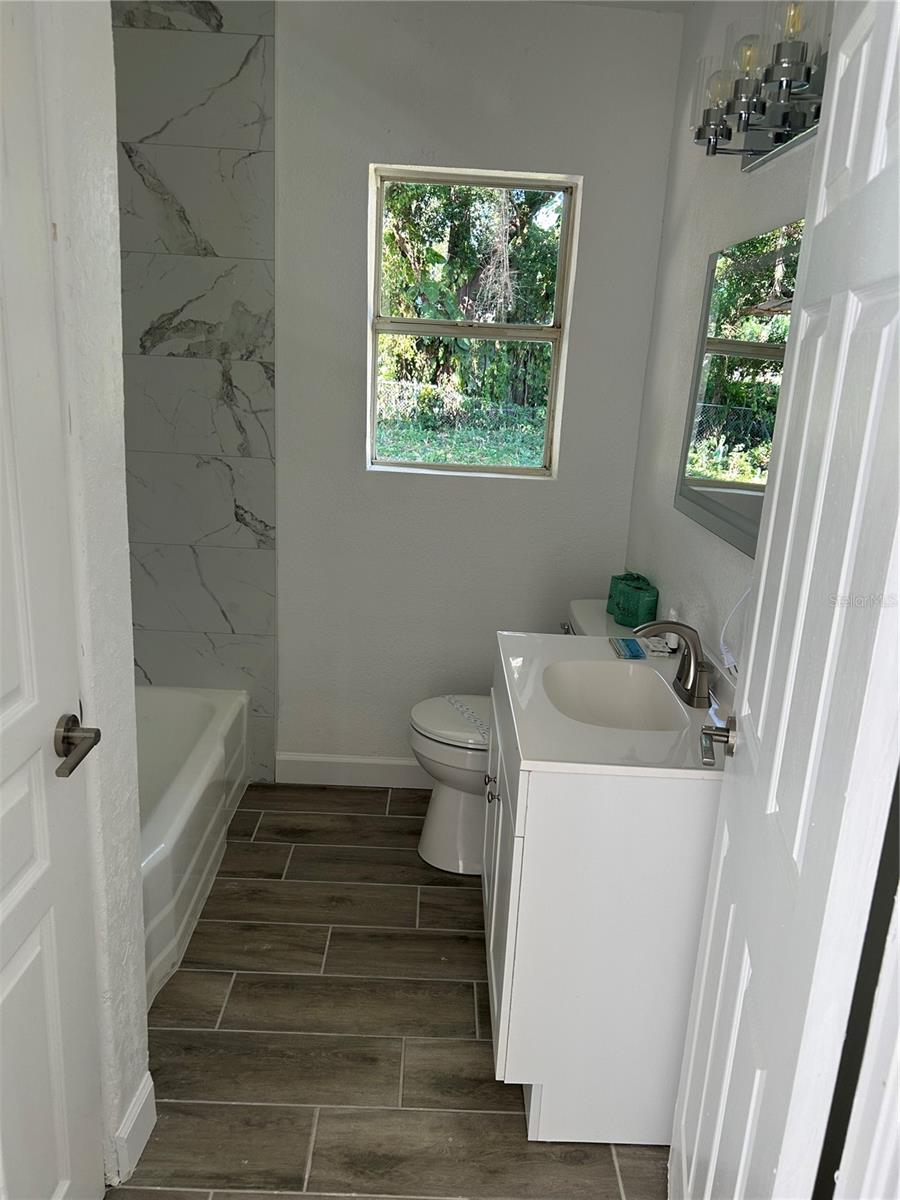 CRESCENT HEIGHTS RESUBDIVIDED - Residential