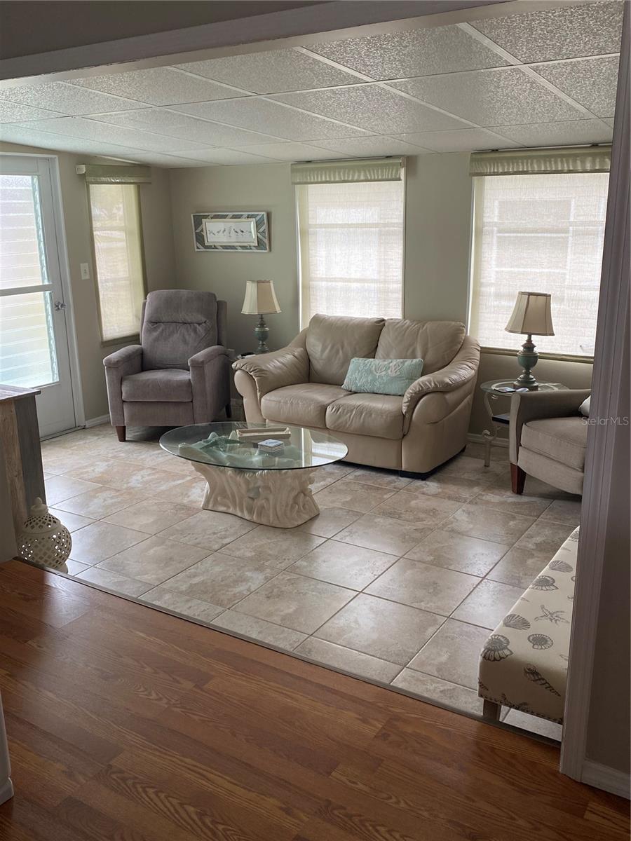 HOLIDAY PARK - Residential