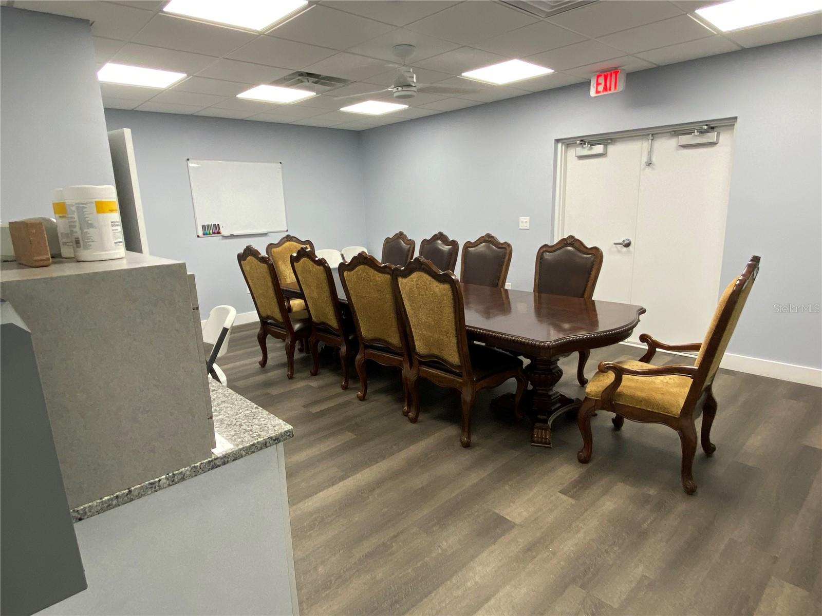 HOLIDAY PARK - Residential