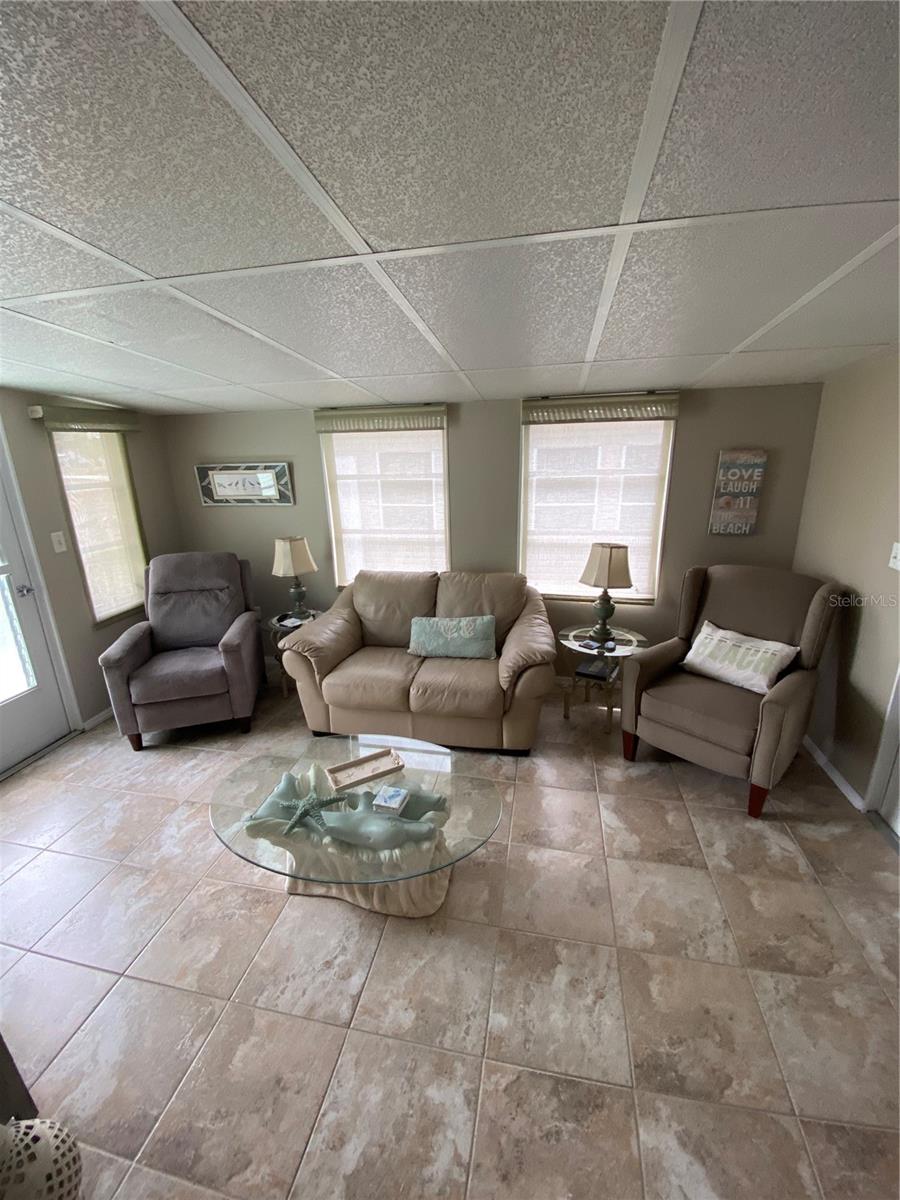 HOLIDAY PARK - Residential