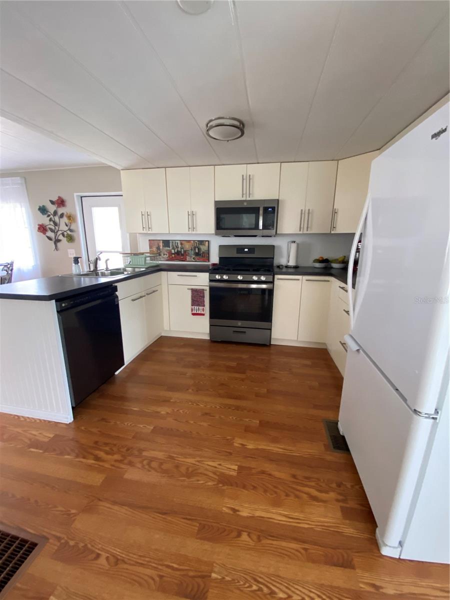 HOLIDAY PARK - Residential