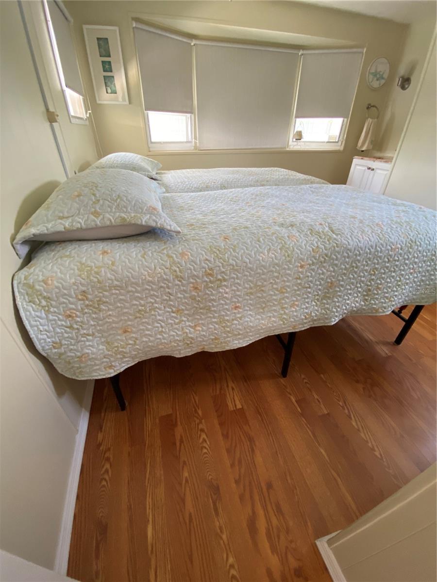 HOLIDAY PARK - Residential