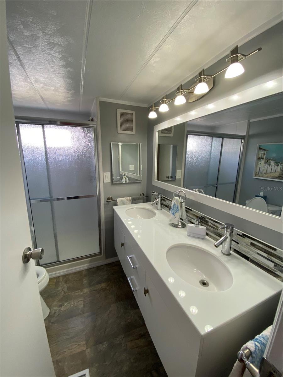 HOLIDAY PARK - Residential