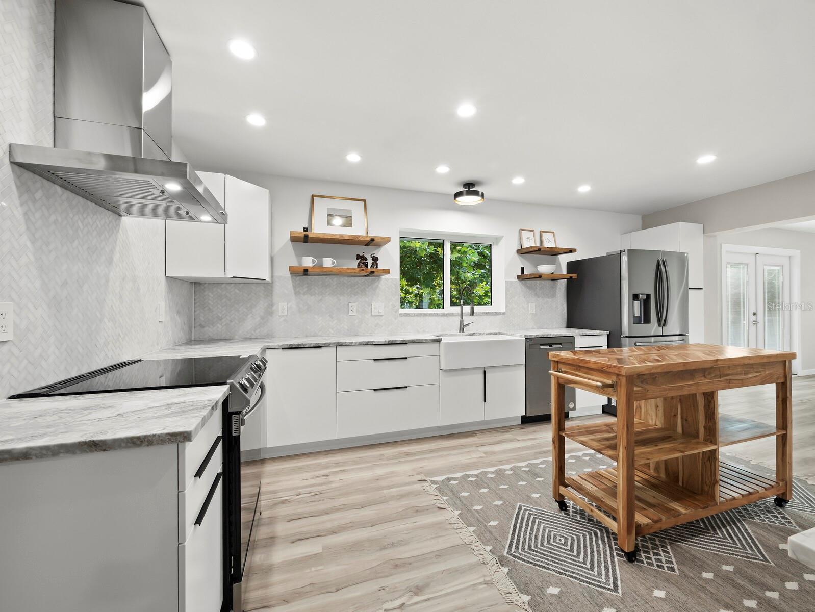 SOUTH GATE - Residential