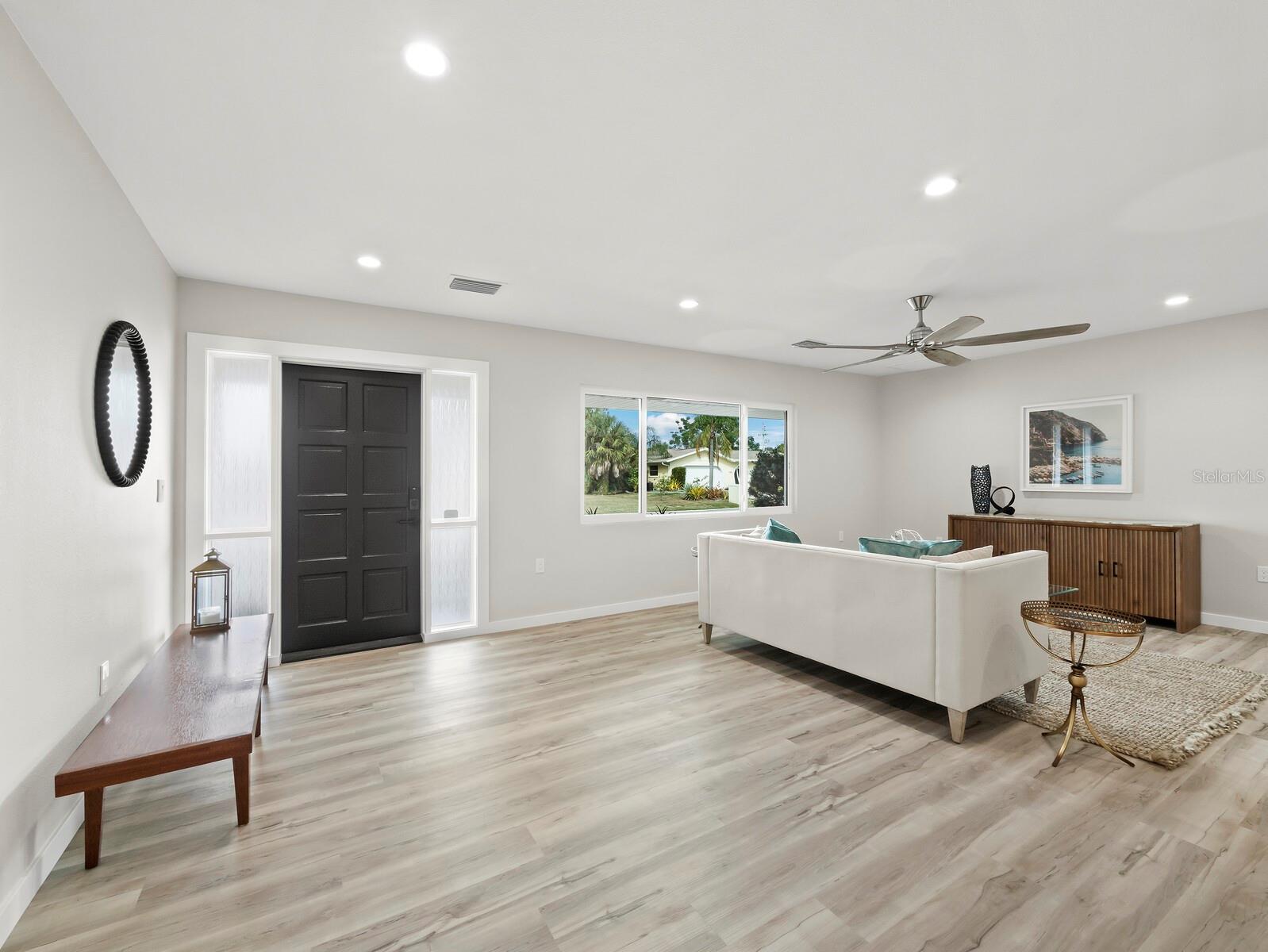 SOUTH GATE - Residential