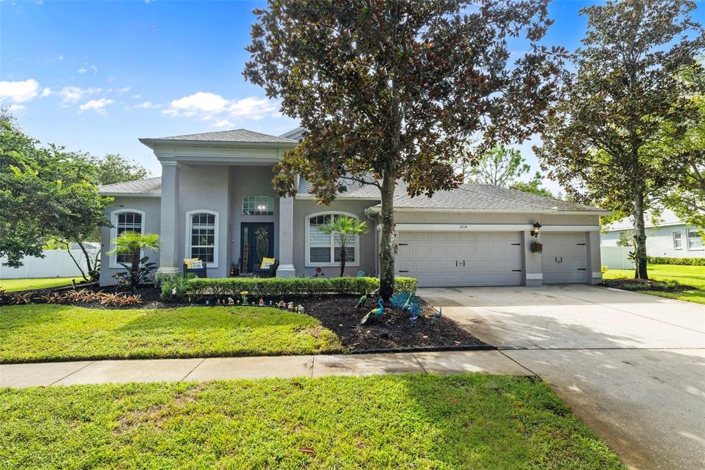 Photo of 12114 Creek Edge Drive, Riverview, FL 33579 (MLS # TB8425183)