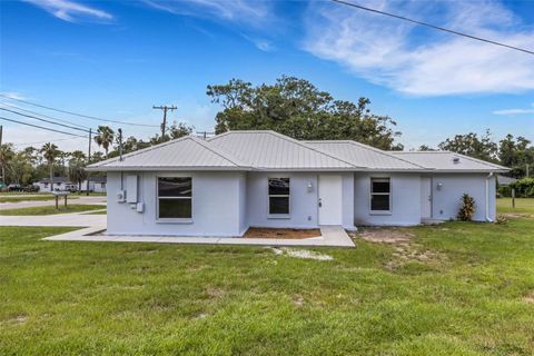 Photo of 3100 W Reynolds Street, Plant City, FL 33563 (MLS # TB8416974)